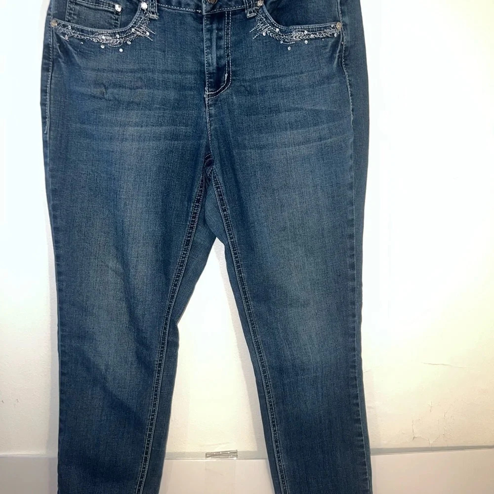 Earl Jeans, 8 mid rise skinny ankle. Embellished jeweled studs pockets - Picture 9 of 10